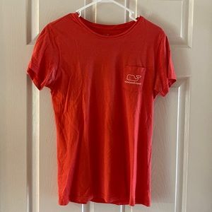 Vineyard vines t shirt size S - size S